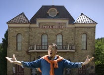 Jao Jiang Tian sings bass in operas.