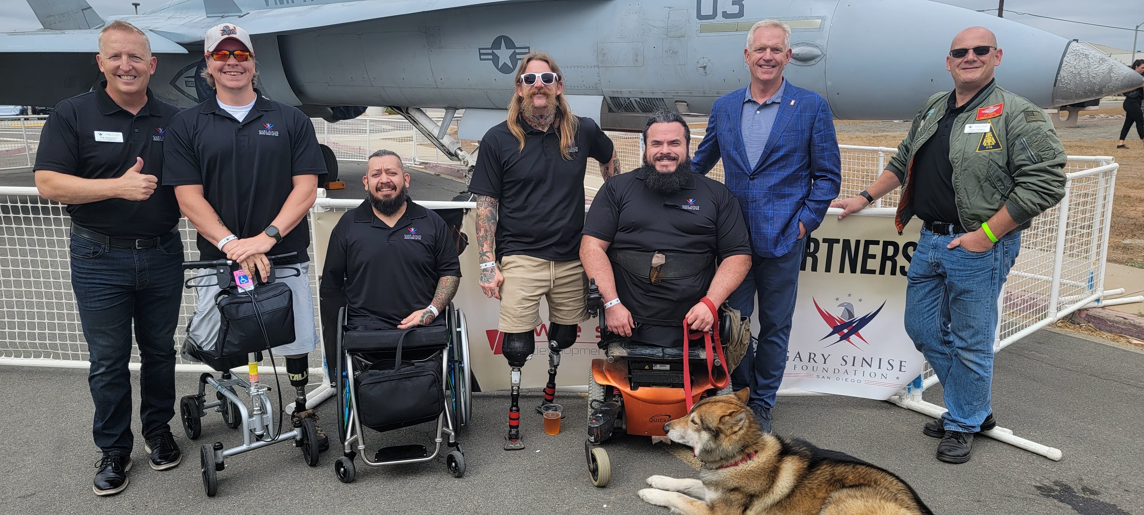 Scott Kartvedt with veterans at Miramar