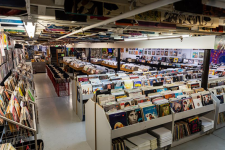 Angelo's CDs & Vinyl