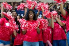 DU students with pom-poms