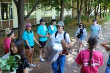 du students moving in