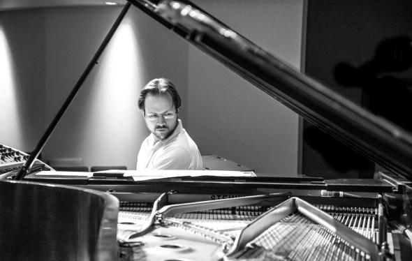 Peter Stoltzman piano playing