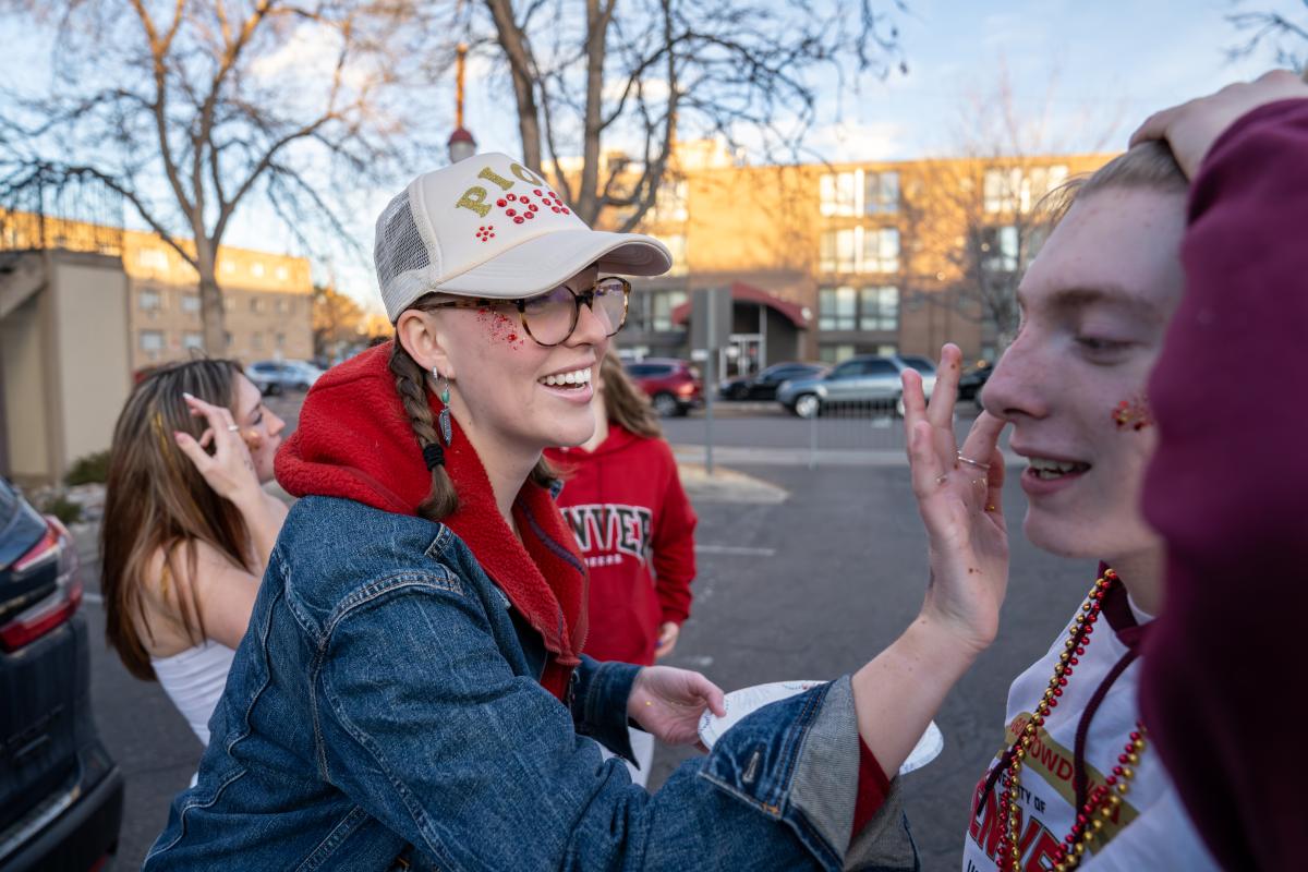 facepainting at hockey tailgate