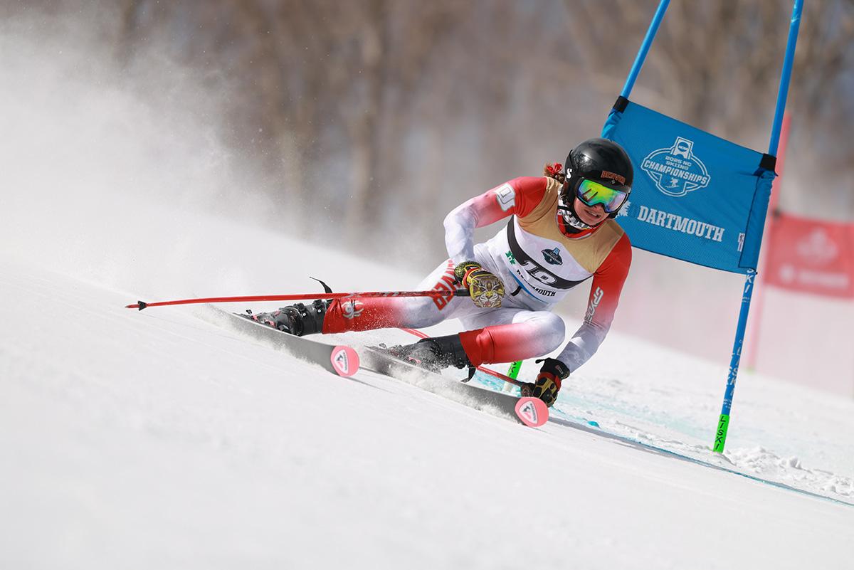 Mia Hunt skis down the mountain at the 2025 NCAA Skiing Championships.