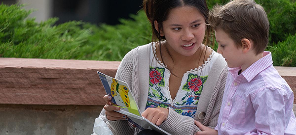 Morgridge student works with an early reader student