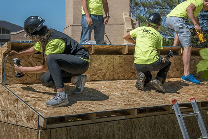 DU Students Build a Tiny House