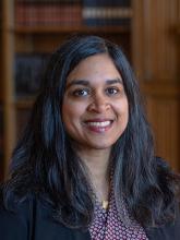 Dheepa Sundaram photo