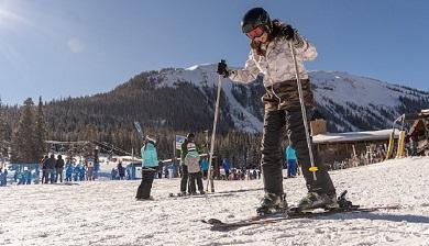 Student skiing at an event for DU's Alpine Club.
