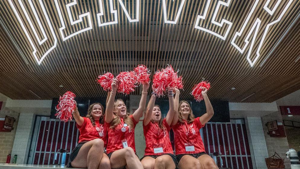 Cheerleaders at move in